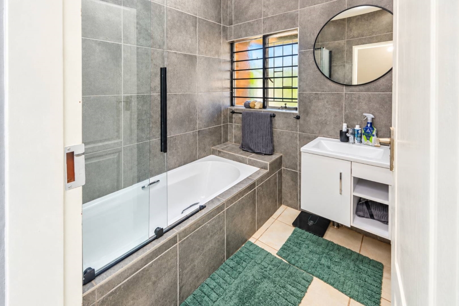 3 Bedroom Property for Sale in Melodie North West